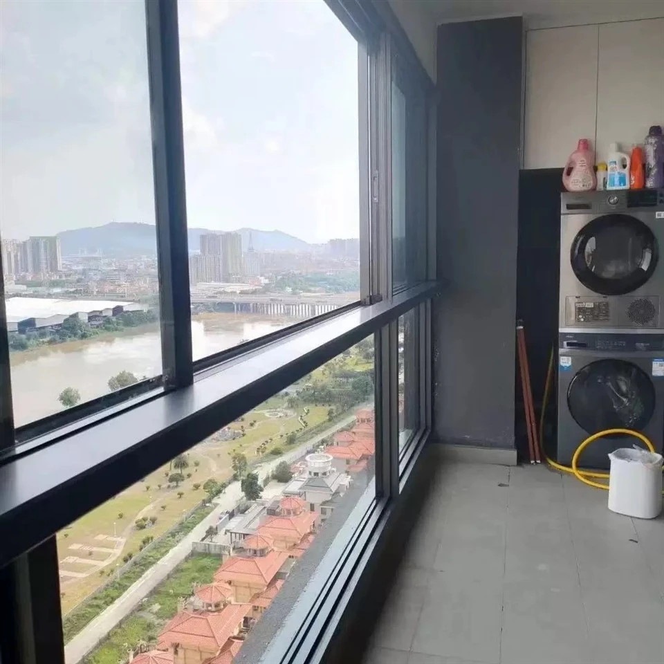 Sliding Hatch Windows